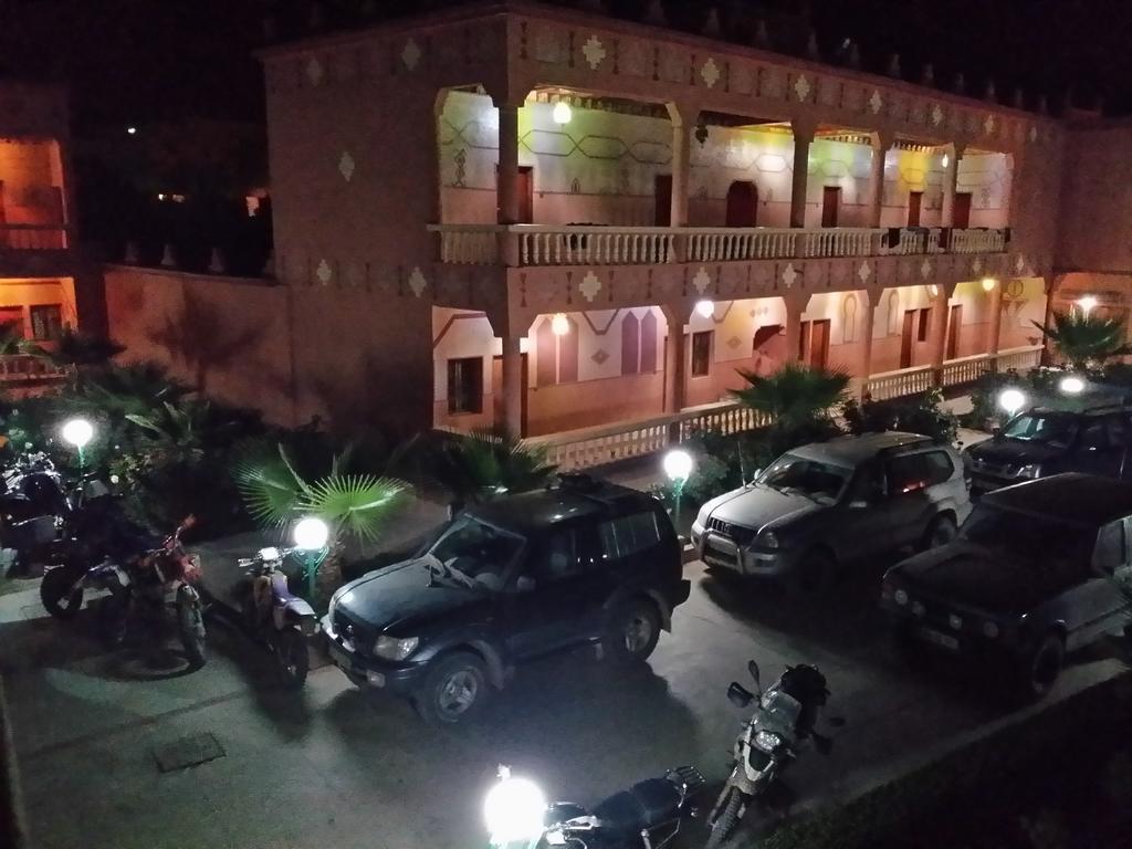 Kelaat-M'Gouna Hotel Mandar Saghrou Tazakhte מראה חיצוני תמונה